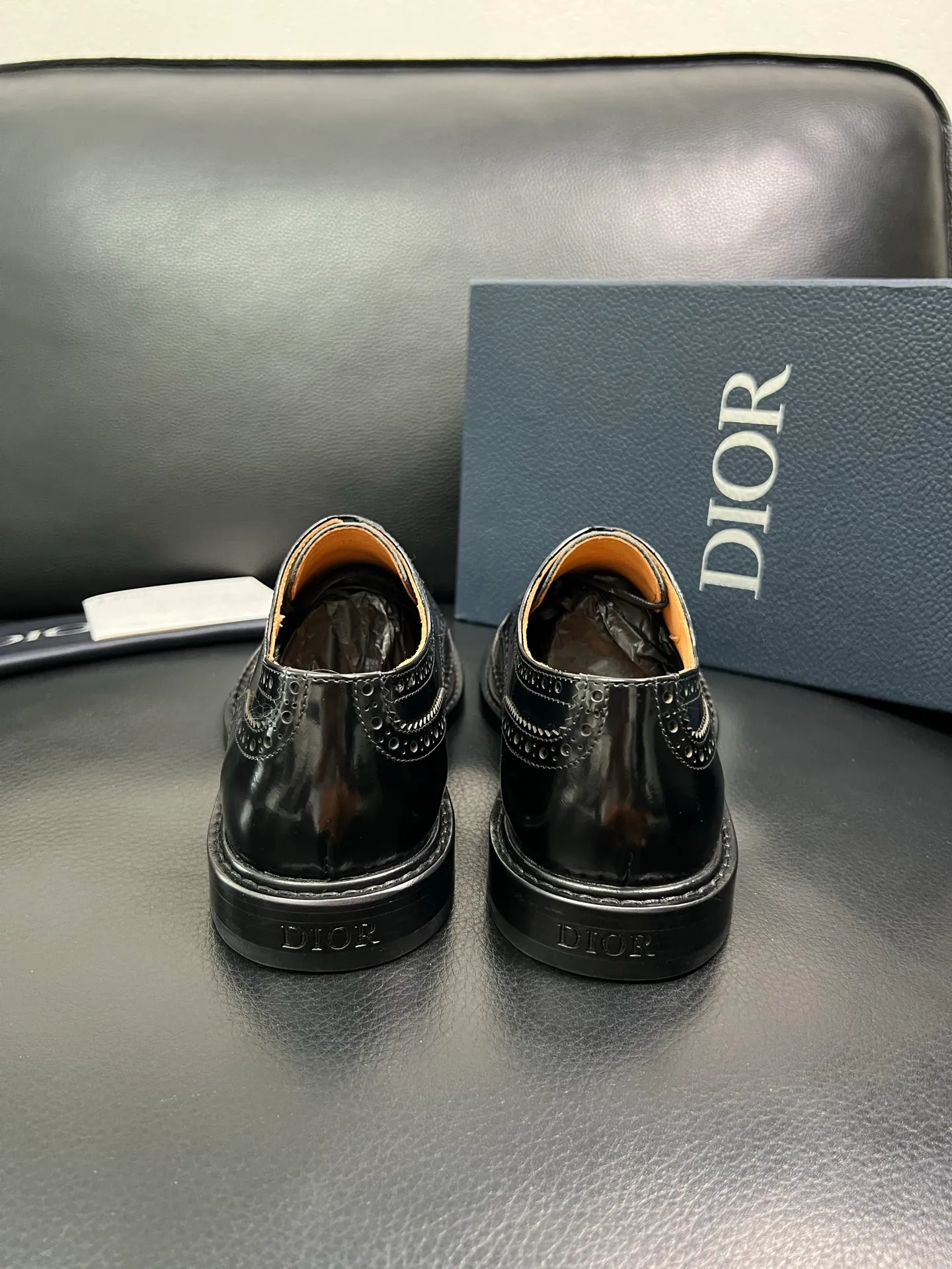 Men's shoes 💰940 Dior top purchasing agent, synchronized with Dior counters, original factory configuration, imported Italian cowhide, fully imported water-dyed cowhide lining, sole: original factory special supply, original sole super comfortable, original factory follow-up order 🔍🔍High quality, welcome to compare, code number 39-44 (can be ordered 38 45 46) 85868